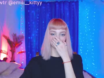 webcam girl lit1le_kitty_ today image #487239