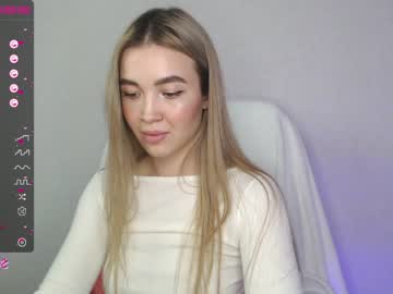 webcam girl yourvirusqueen_ today image #2274895