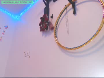 webcam girl crystalnut today image #3467670