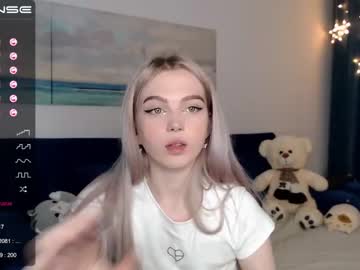 webcam girl small_blondee today image #1252648
