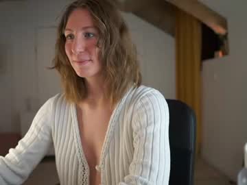 webcam girl samantha_saint_18 today image #3992056