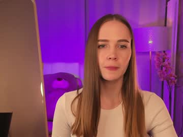 webcam girl _luminouss_ today image #1271524