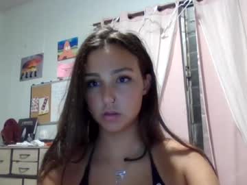 webcam girl liifeaslauren today image #4497