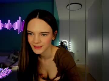 webcam girl gloriamil today image #3152157