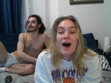 webcam girl peachcreamcouple today image #630082