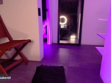 webcam girl gia_baker today image #2446212