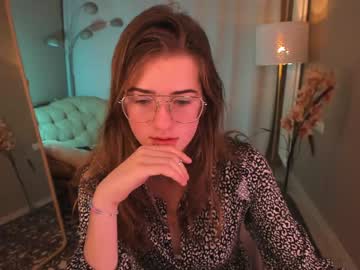 webcam girl zlata_luna today image #353999