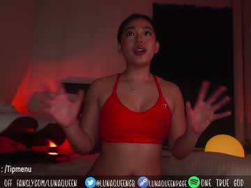 webcam girl lunaqueeeen today image #3592917