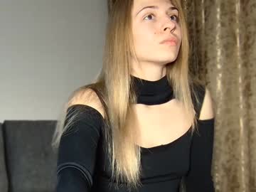 webcam girl lovelykatea today image #4053742
