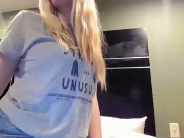webcam girl mariah95 today image #370254