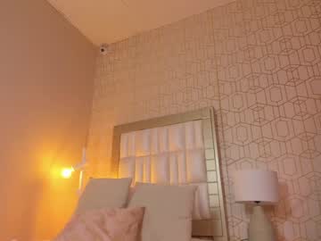 webcam girl emaboobs today image #3033050
