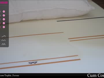 webcam girl sophie_fennec today image #1740387