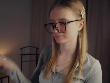 Cam for rowenacroyle