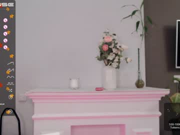 webcam girl small_blondee today image #2908893