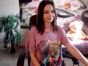 webcam girl jennycutey today image #2977617