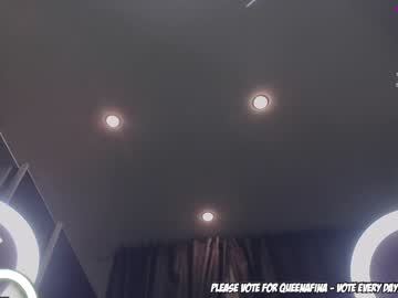 webcam girl queenafina today image #2378423