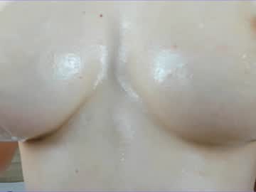 webcam girl hayneiko today image #468122