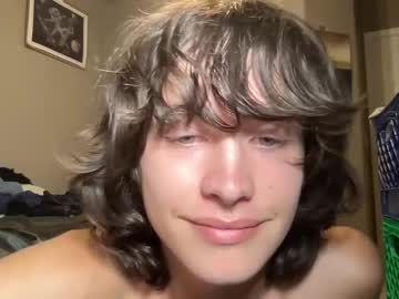 webcam man jungleliving333 today image #1584880