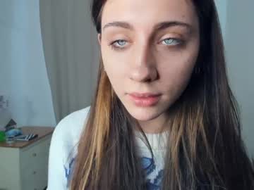 webcam girl il0_vee today image #3935315