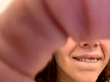 webcam girl jjkittyy today image #3989381