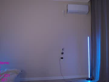 webcam girl lindamei today image #900727