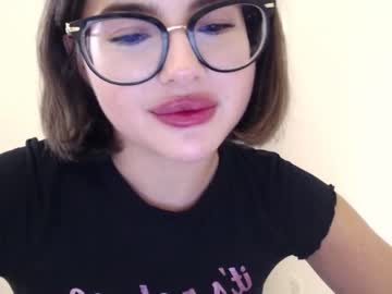 webcam girl playnofuckinggames today image #2546345