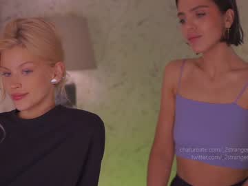 webcam girl _2strangers today image #2396074