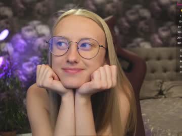 webcam girl angeellina today image #2532479