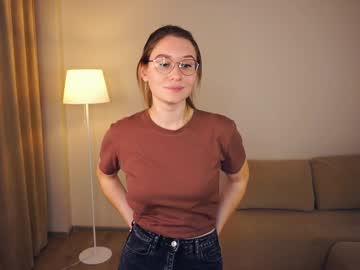webcam girl odelynaclay today image #4043214