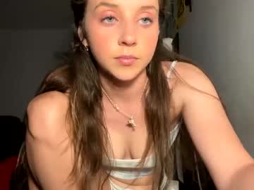 webcam girl petitegirluvsdick today image #1901142