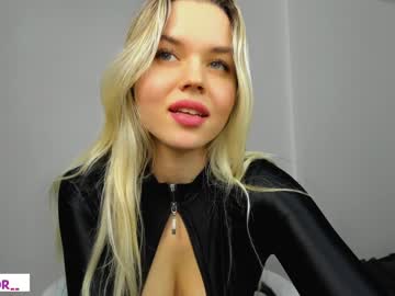 webcam girl corni__ today image #3835705