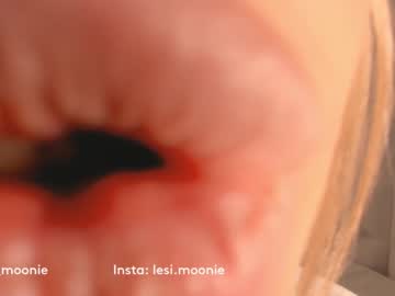 webcam girl lesi_moonie today image #4014482