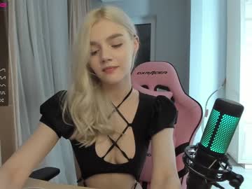 webcam girl allotropp today image #3341175