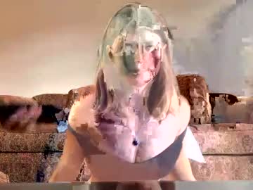 webcam girl izzybellyh0 today image #1187927