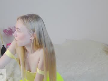 webcam girl olivia__evans_ today image #2959382