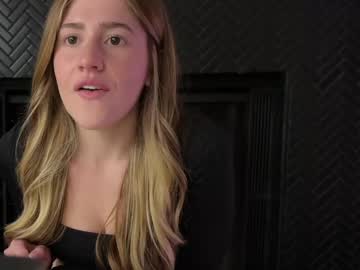 webcam girl amberdmariee today image #4059879