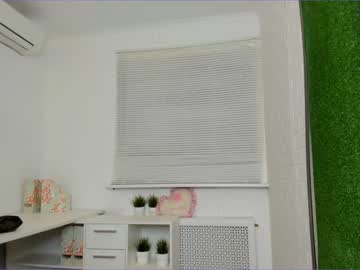 webcam girl carolineprise today image #875702