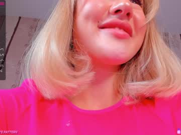 webcam girl ginthebottle today image #2770762
