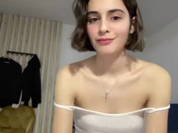 webcam girl crown_of_vice01 today image #3349922