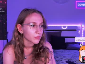 webcam girl pinkfanlissa today image #4032031