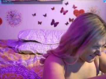 webcam girl 19honeysuckle today image #1067586