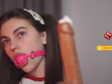 webcam girl hoolybunny today image #1833942