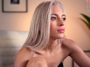 webcam girl peach_me today image #148130