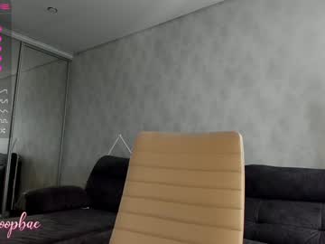 webcam girl tia__moon today image #1967975