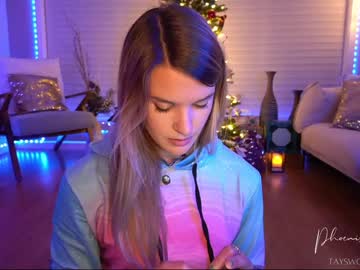 webcam girl phoenix_taylor today image #700990